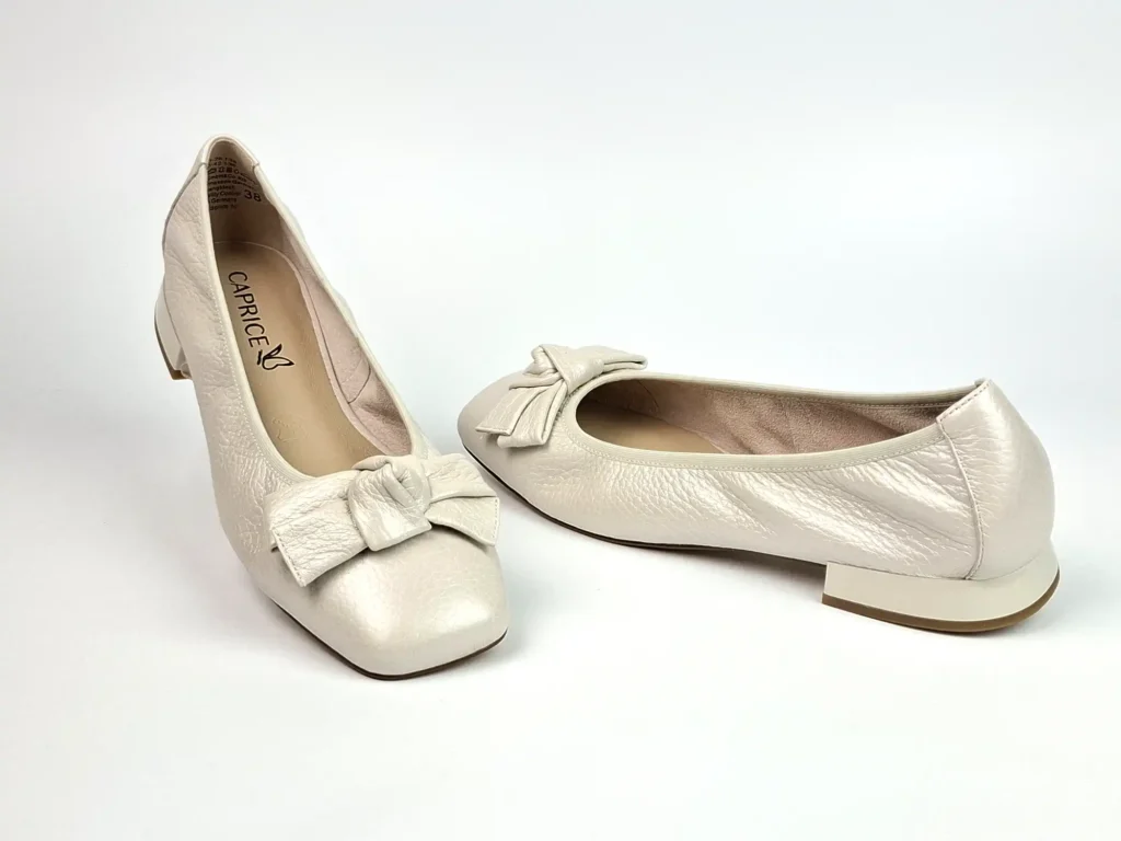 Ballerina beige perlato Firma CAPRICE Obermaterial Hirschleder ungefüttert Decksohle Leder